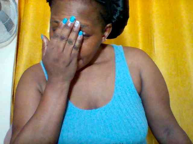Queenafrica webcam