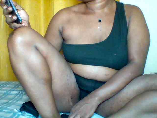 Queenafrica webcam