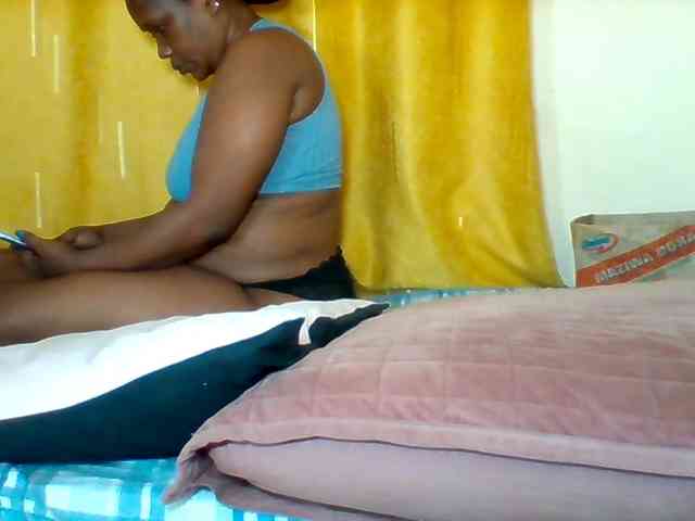 Queenafrica webcam