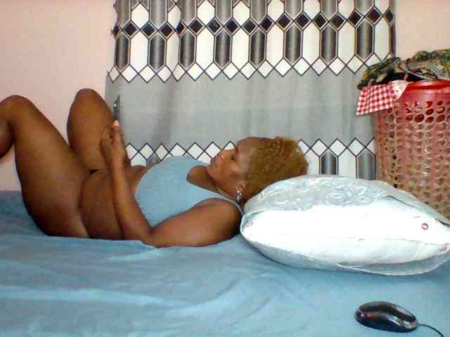 Queenafrica webcam