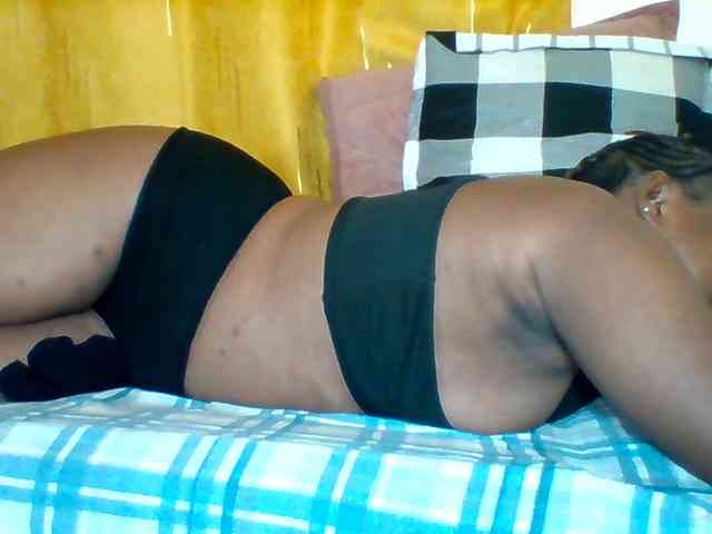 Queenafrica webcam