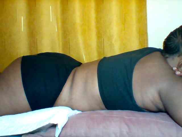 Queenafrica webcam