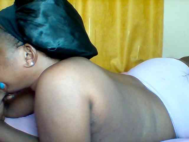Queenafrica webcam