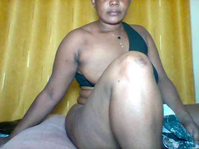 Queenafrica webcam