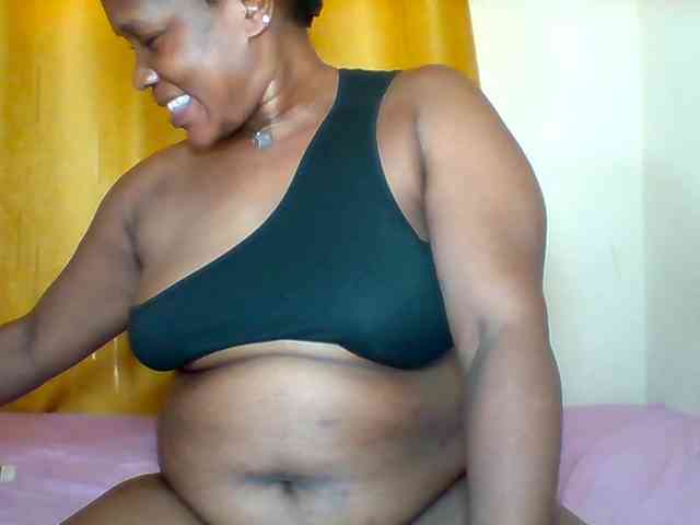 Queenafrica webcam