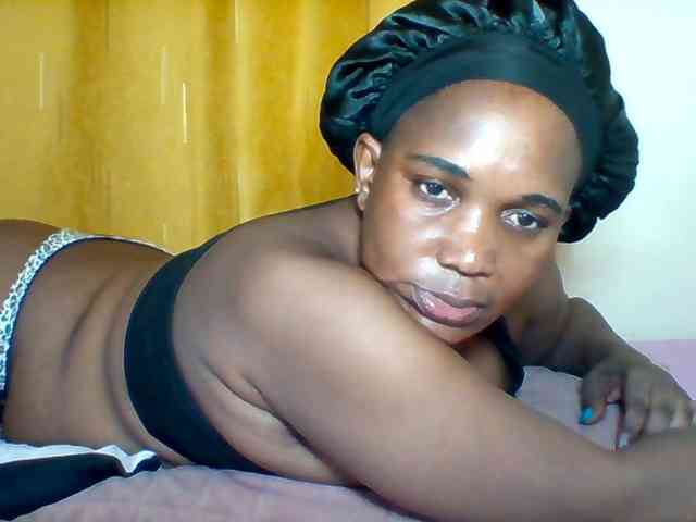 Queenafrica webcam