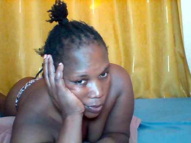 Queenafrica webcam
