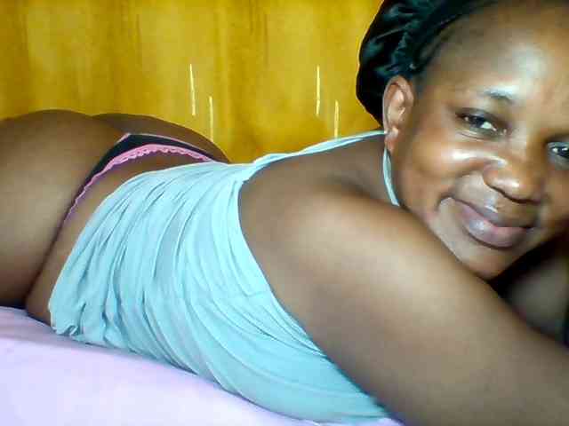 Queenafrica webcam
