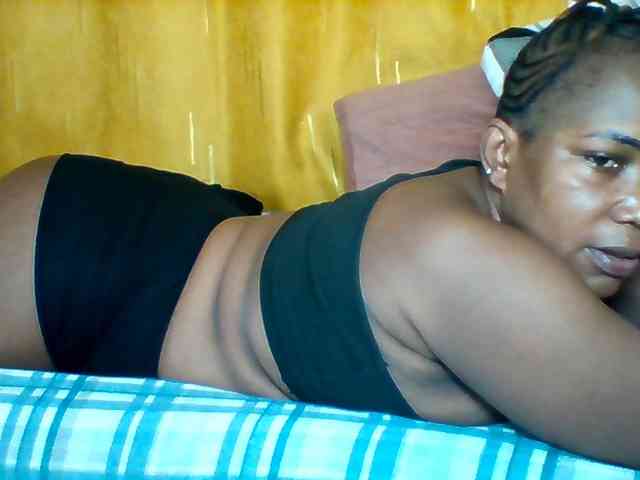 Queenafrica webcam