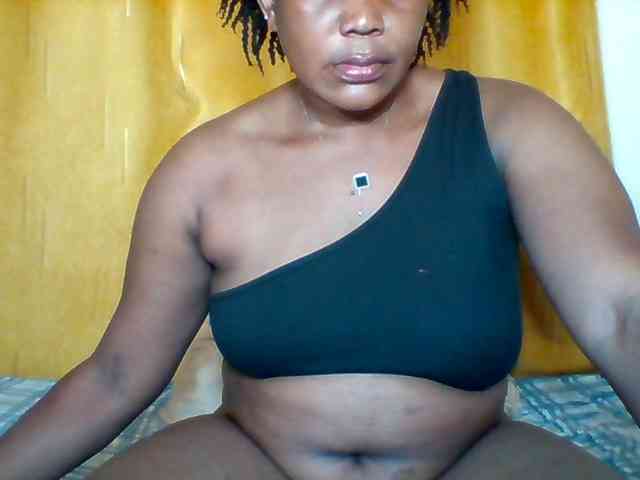 Queenafrica webcam