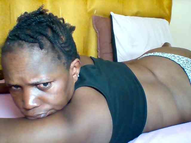 Queenafrica webcam