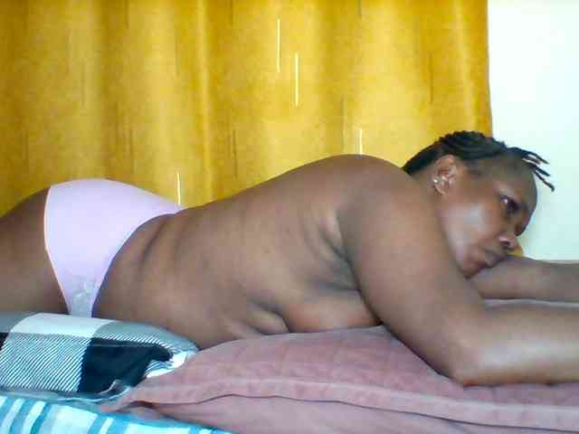 Queenafrica webcam