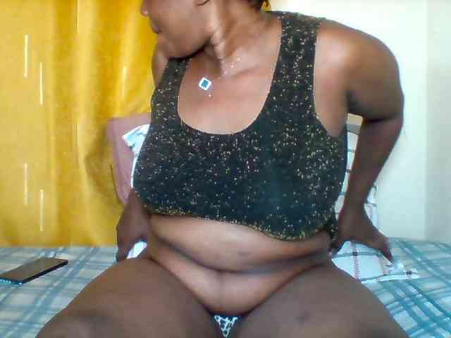 Queenafrica webcam