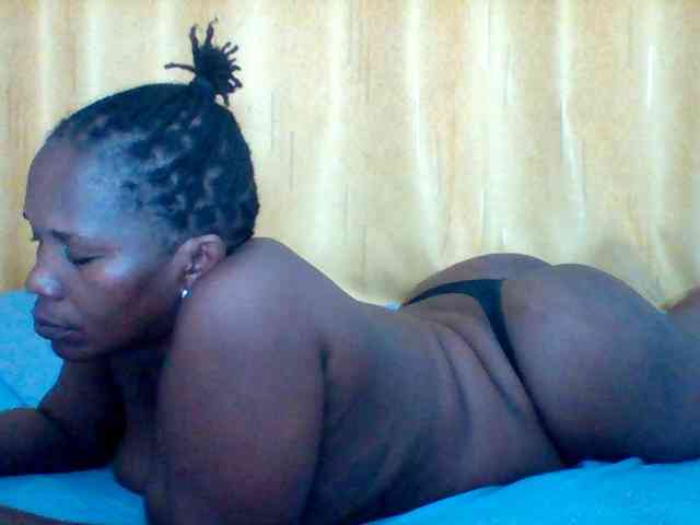 Queenafrica webcam