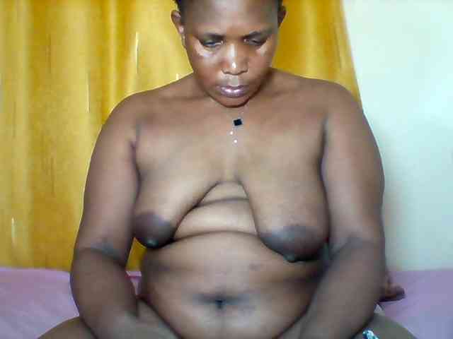 Queenafrica webcam