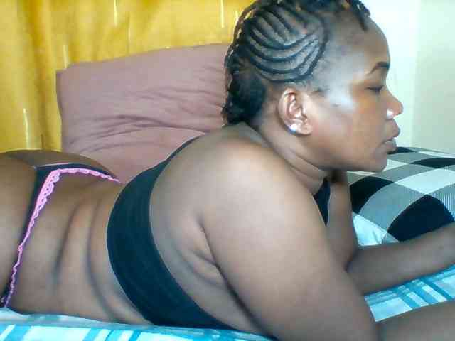 Queenafrica webcam
