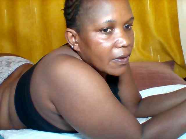Queenafrica webcam