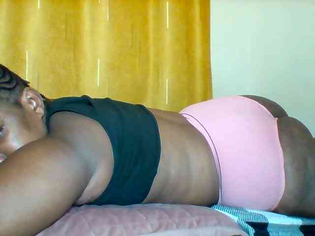 Queenafrica webcam