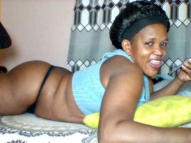 Queenafrica webcam