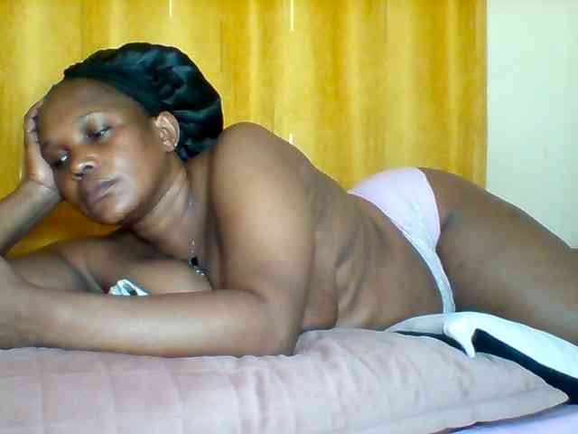 Queenafrica webcam
