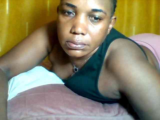 Queenafrica webcam