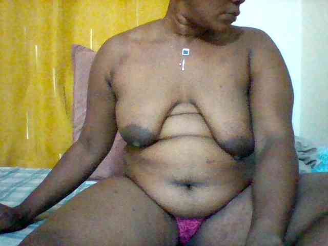 Queenafrica webcam