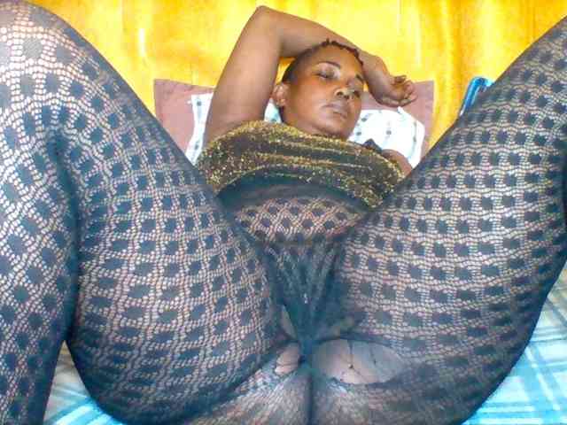 Queenafrica webcam