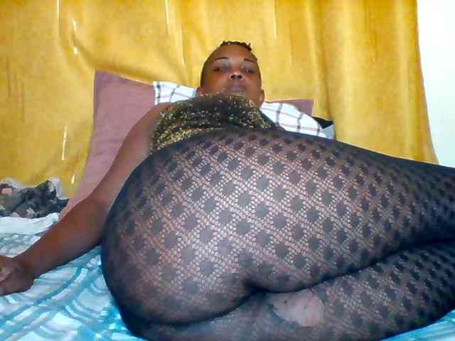 Queenafrica webcam
