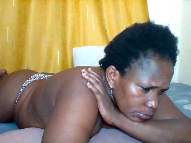 Queenafrica webcam