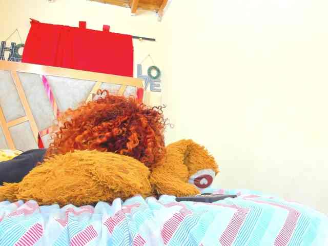 KarineWine Live Webcam on BongaCams