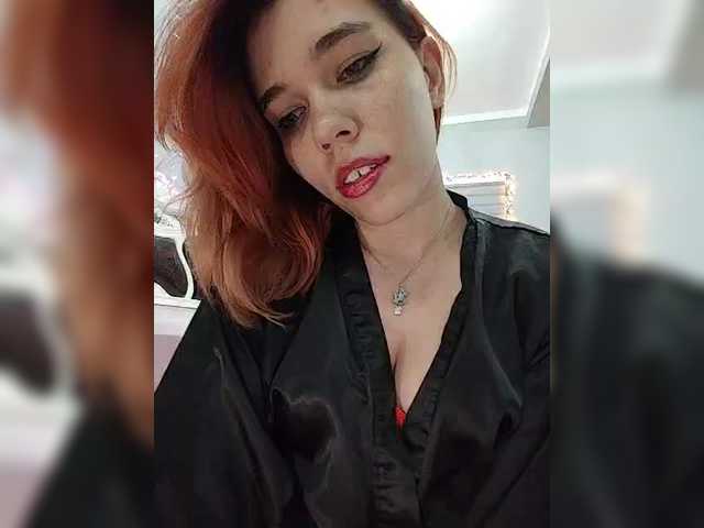 Kitteen's BongaCams show and profile