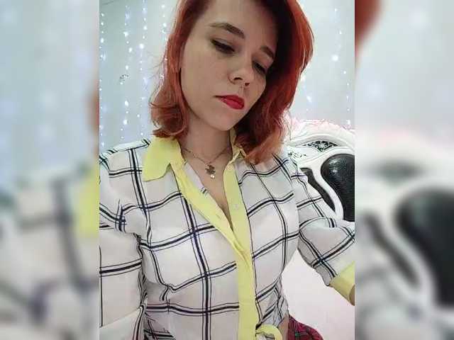 Kitteen's BongaCams show and profile