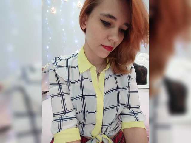 Kitteen's BongaCams show and profile