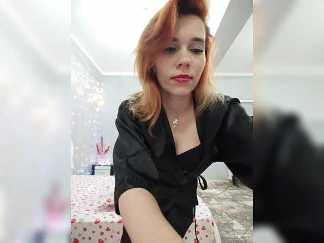 Kitteen's BongaCams show and profile