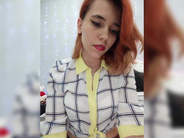 Kitteen's BongaCams show and profile