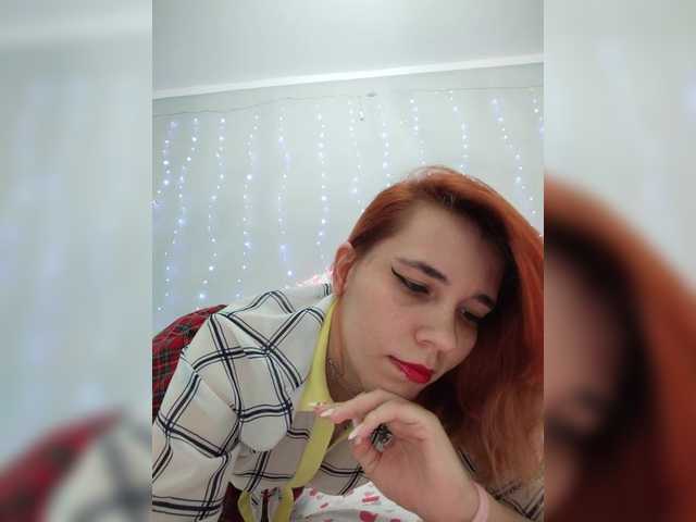 Kitteen's BongaCams show and profile