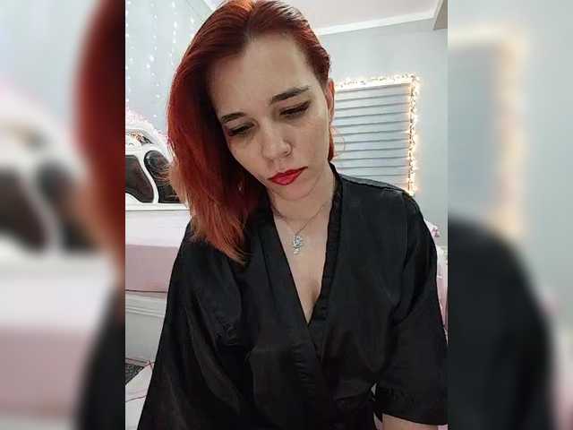 Kitteen's BongaCams show and profile