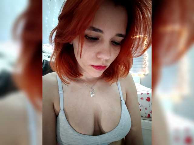 Kitteen's BongaCams show and profile