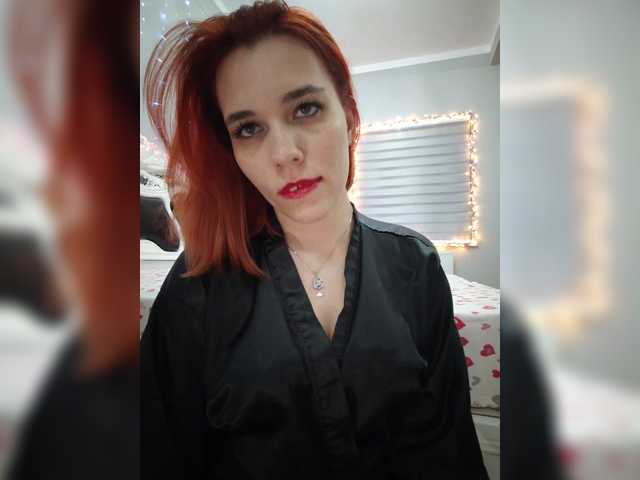 Kitteen's BongaCams show and profile