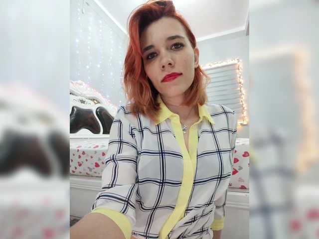 Kitteen's BongaCams show and profile