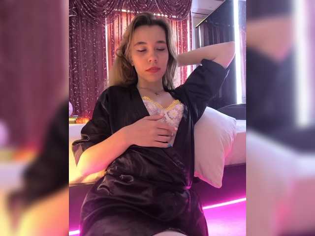  Kitteen chat room