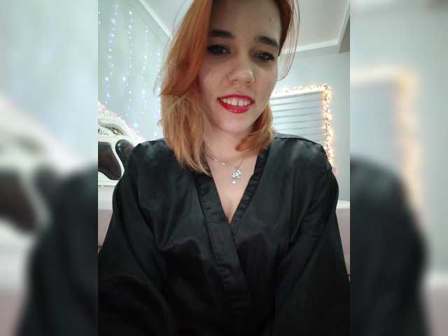 Kitteen's BongaCams show and profile