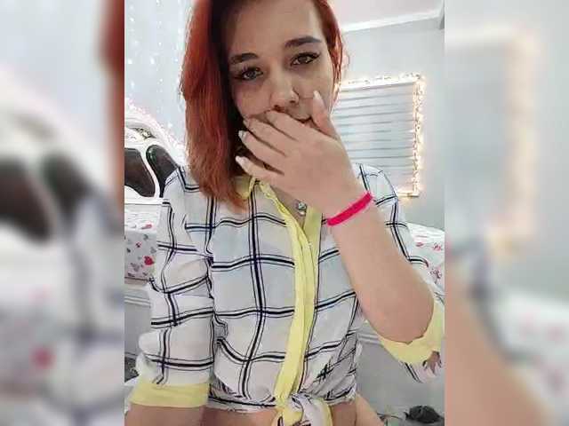 Kitteen's BongaCams show and profile