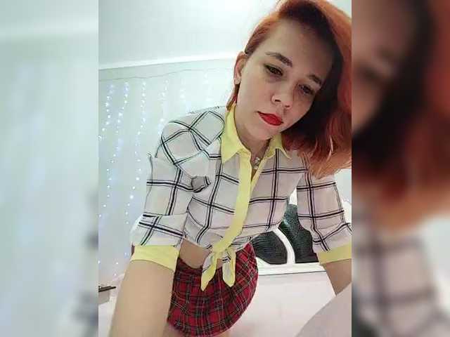 Kitteen's BongaCams show and profile