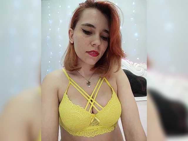Kitteen's BongaCams show and profile