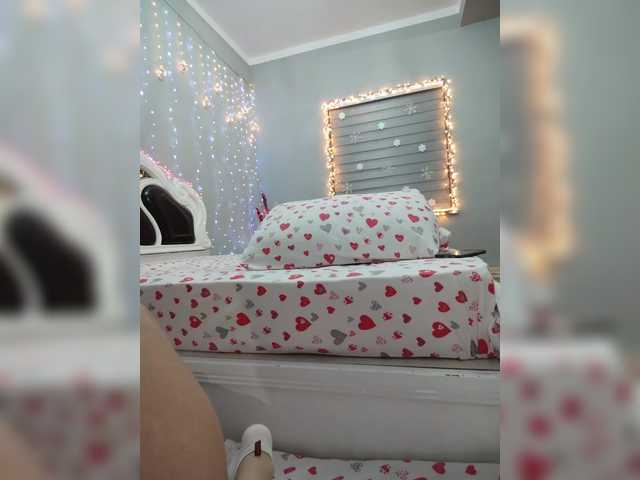 Kitteen's BongaCams show and profile