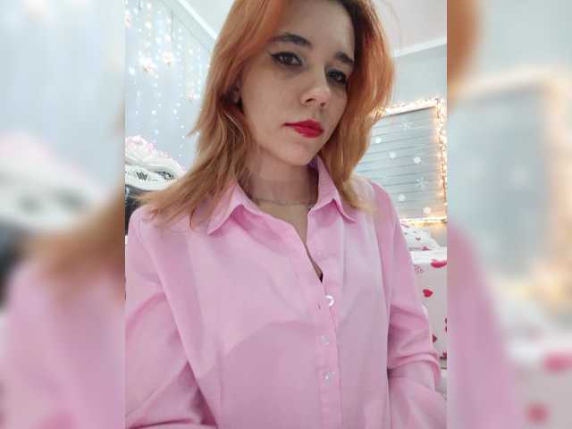 Kitteen's BongaCams show and profile