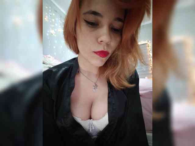 Kitteen Live Webcam on BongaCams