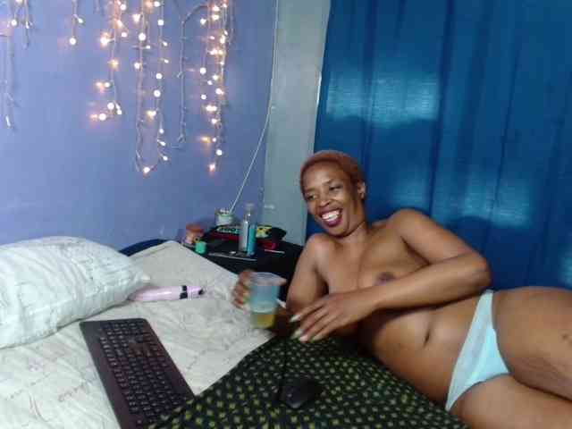 AngelaKisses webcam
