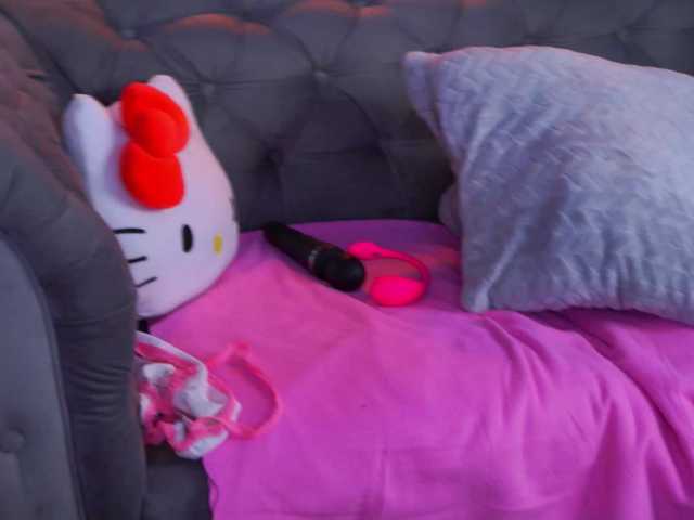 AshaYuva live cam profile